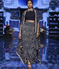 Print drape skirt and reversible printed cape - Image 2