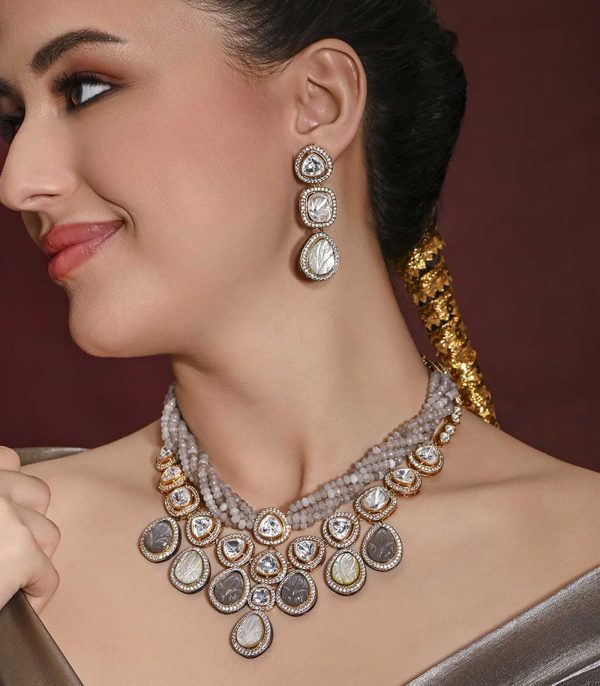 Spectacular Grey Necklace WIth Earrings - Image 3