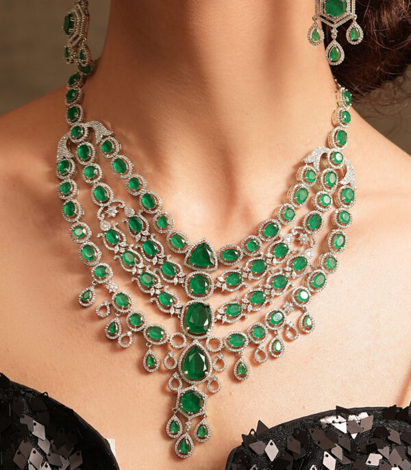 Victorian Emerald Diamond Necklace Set - Image 2