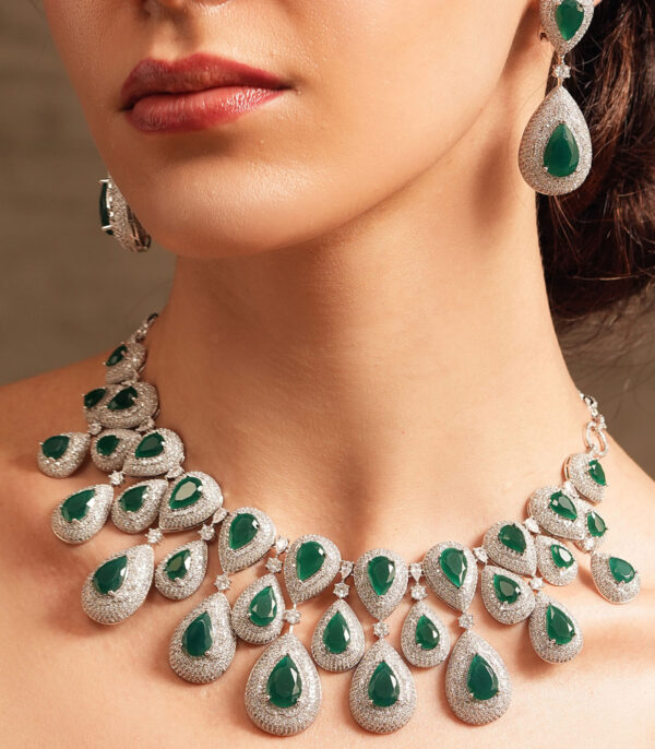 Emerald Tear Drop Diamond Necklace Set - Image 2