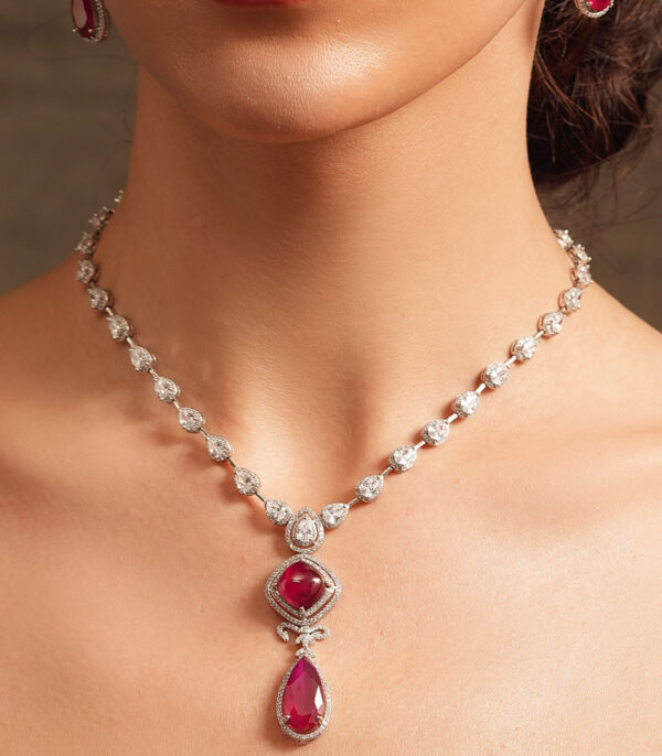 Scarlet Gleam Sautoir Necklace Set - Image 2