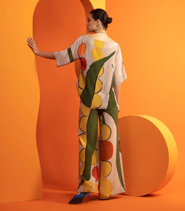 BOXY TOP WITH SLITTED PANTS - Image 2
