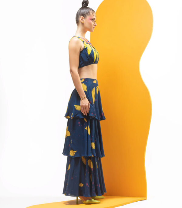 THREE TIERED SKIRT WITH CROP TOP - Image 3