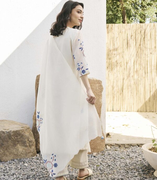 Pearl  Applique Kurta set - Image 2