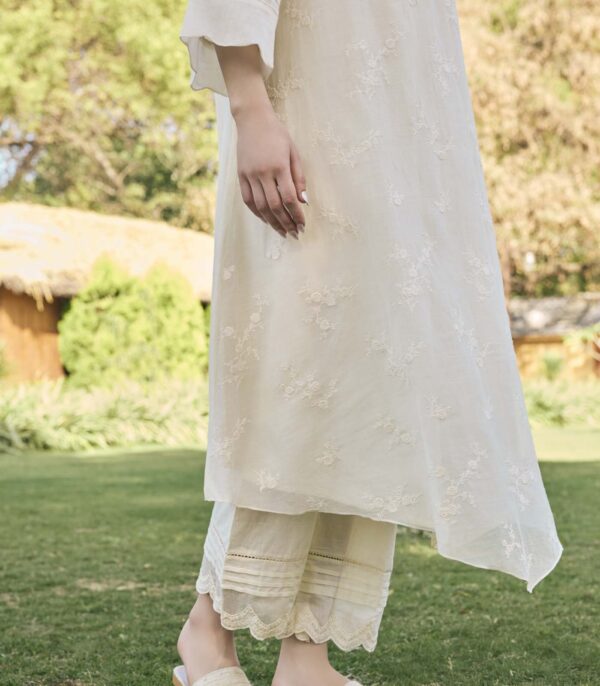 Pearl applique embroidered co-ord set - Image 4