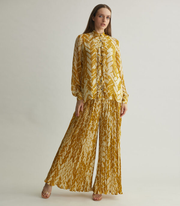 BEIGE AND MUSTARD CHEVRON PRINT CRINKLED PANTS