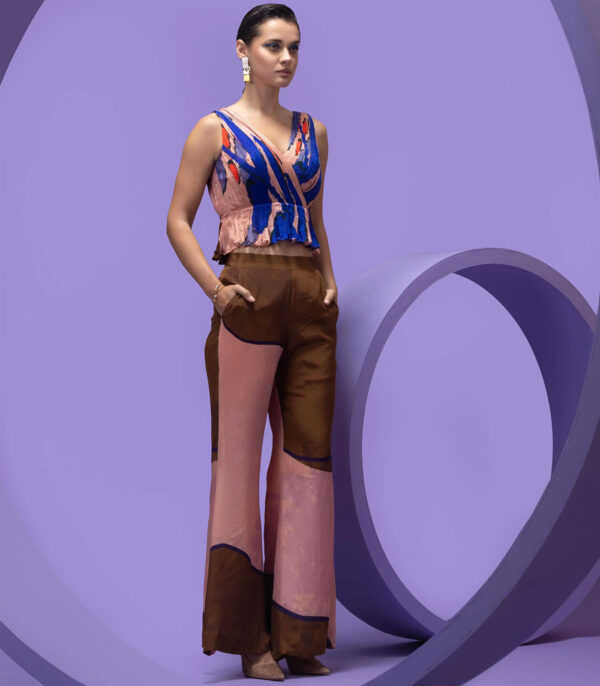 RUCHED DETAILED CROP TOP WITH WIDE LEGGED PANTS - Image 2