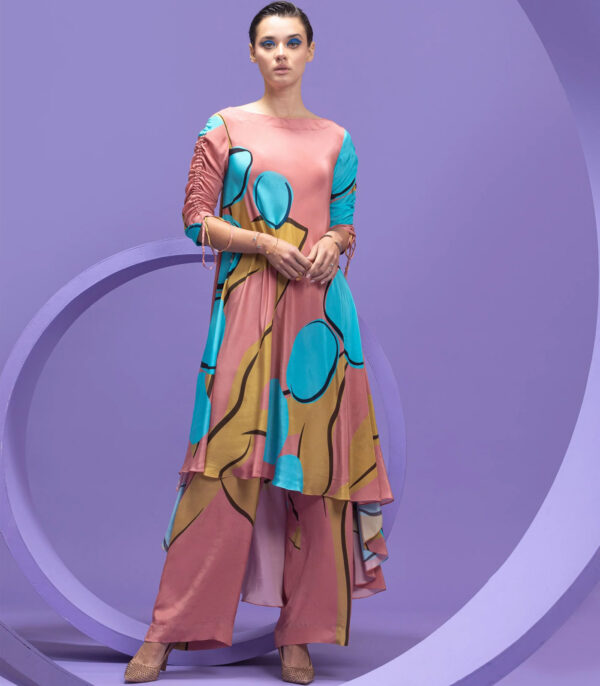 DETAILED SLEEVE ASYMATRIC TUNIC WITH PANTS