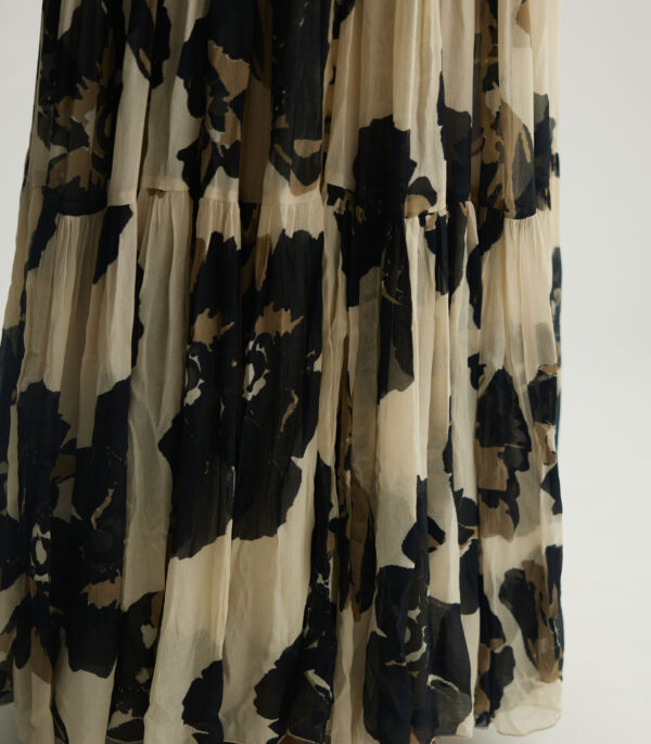 WHITE AND BLACK FLORAL LONG DRESS - Image 4