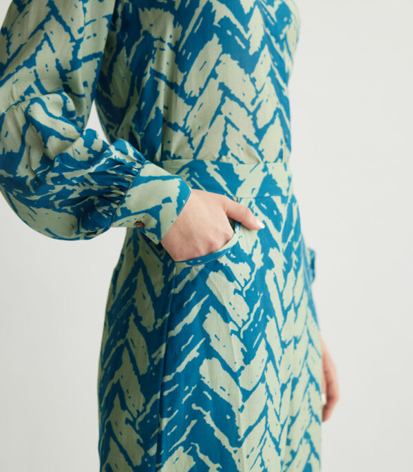 AQUA & BLUE CHEVRON PRINT SHIRT - Image 4