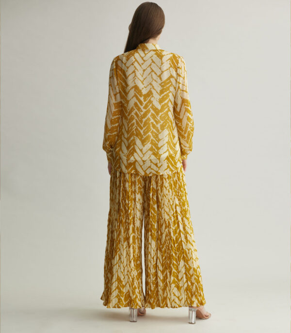 BEIGE AND MUSTARD CHEVRON PRINT FRILL SHIRT - Image 2