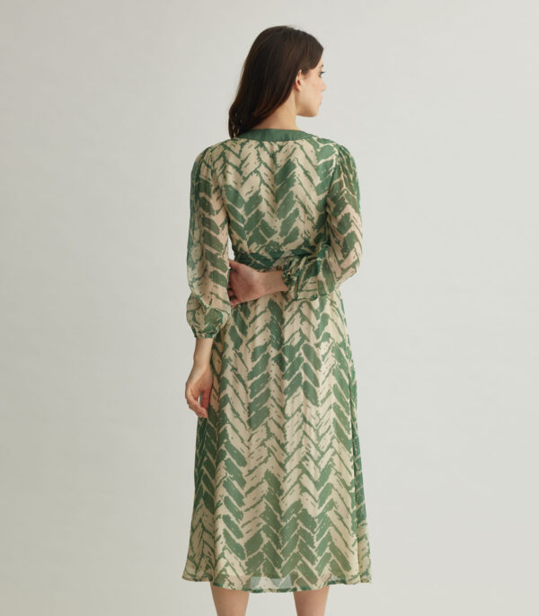 BEIGE AND MINT CHEVRON PRINT WRAP DRESS - Image 2