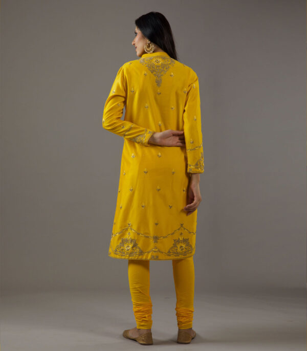 Chanderi silk kurta set - Image 2