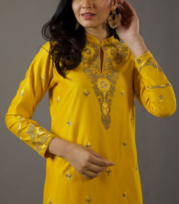 Chanderi silk kurta set - Image 3