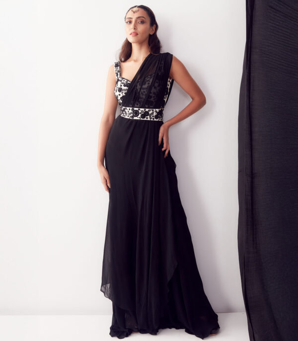 Black & White Applique Work Pre-Draped Saree - Image 2
