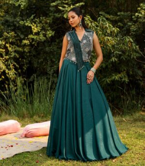 AAHANA CROP JACKET WITH SKIRT