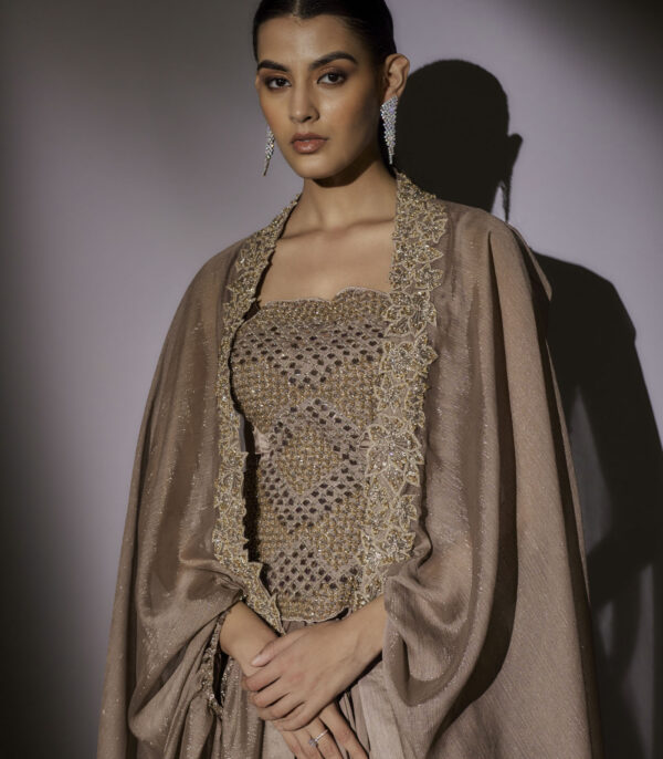 BLOSSOM HEAVY CAPE SET - Image 4