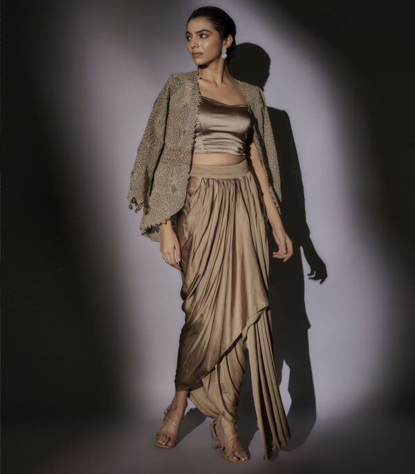 NIA CAPE SET