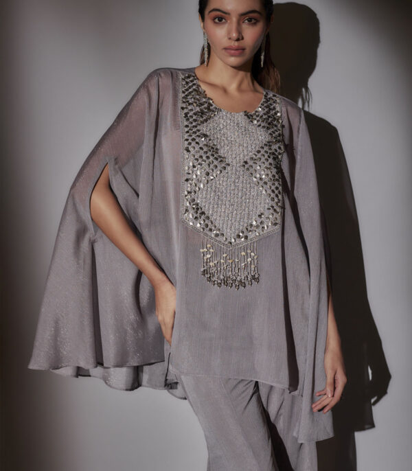 BELLA CAPE SET - Image 2