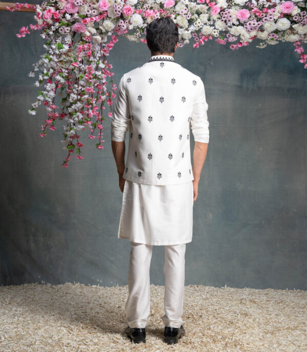 Ivory And Black Bundi Kurta Set With All Over Embroidered Motifs - Image 2