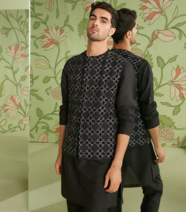Black Without Collar Bundi Kurta Set - Image 2