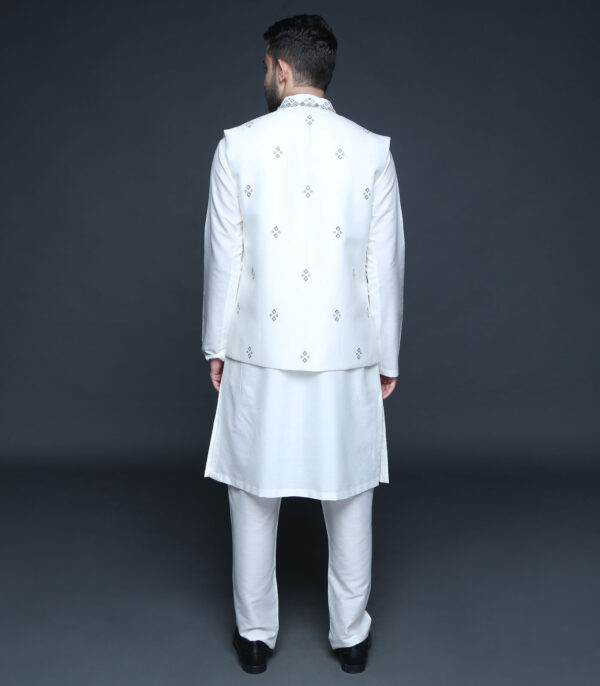 Ivory Geometric Embroidered Bundi Kurta Set - Image 3