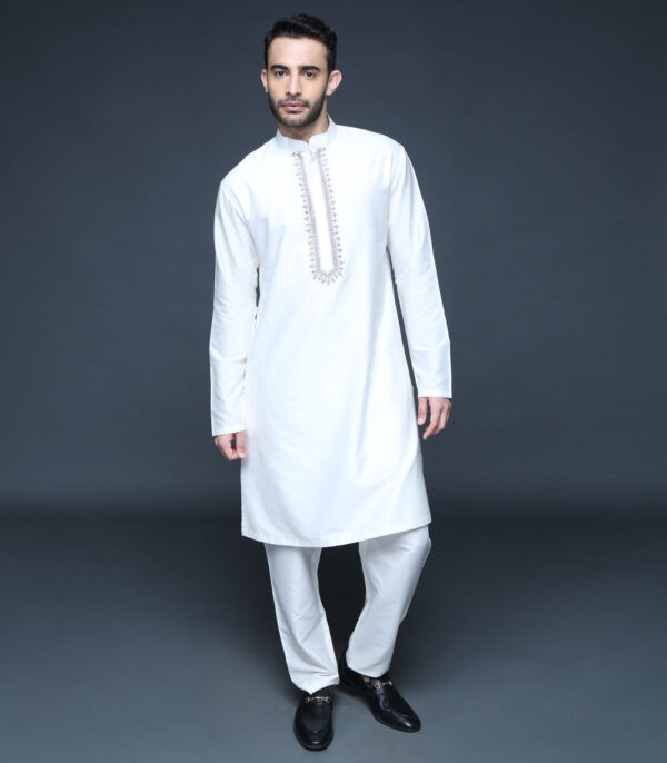 Ivory Embroidered Bundi Kurta Set - Image 4