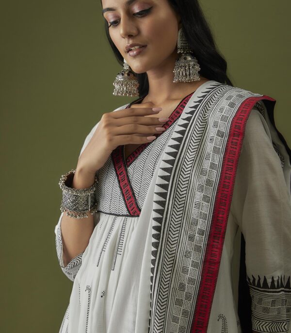 Hand Block Printed Overlap Yoke and Embroidered Kurta Set - Image 3