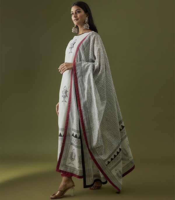Hand Block and Embroidered Kurta Set - Image 2