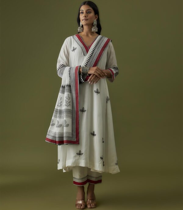 Hand Block Printed And Embroidered Leaf Motif Kurta Set