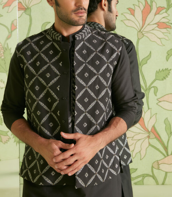 Black Kurta Bundi Set - Image 3