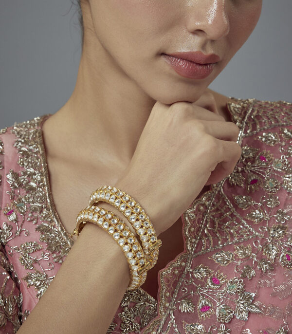 Gold Plated Womens Kundan, Polki Pair of bangles
