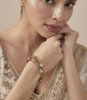 Gold Plated Womens Kundan, Polki Pair of Bangles