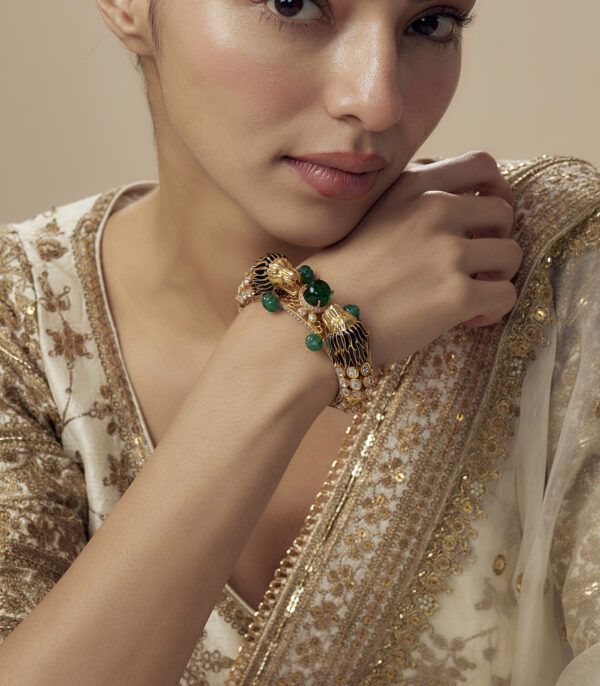 Gold Plated Green Womens Kundan, Polki Kadas