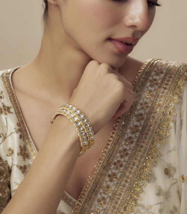 Gold Plated White Womens Kundan, Polki Pair of Bangles