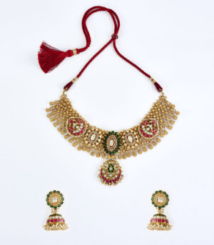 Polki Short Necklace Set with Pair of Earrings