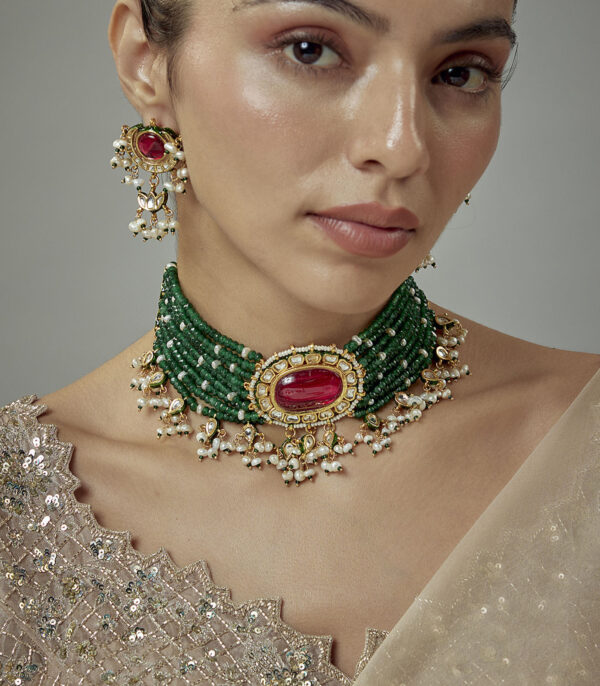 Green Beaded Womens Choker Necklace Set with Pair of Earrings