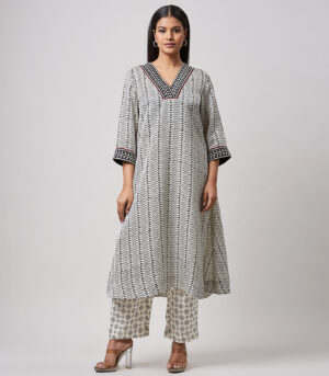 METRO BLOCK PRINT V NECK CO-ORD-SET