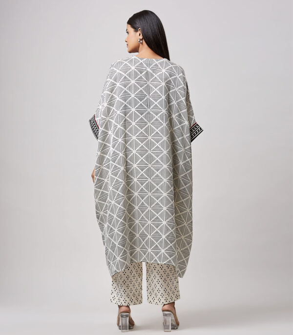 GEOMETRICAL SQUARE KAFTAN SET - Image 2