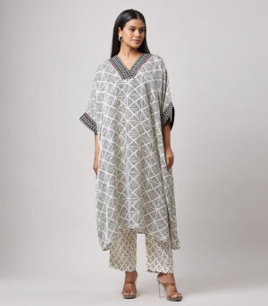 GEOMETRICAL SQUARE KAFTAN SET