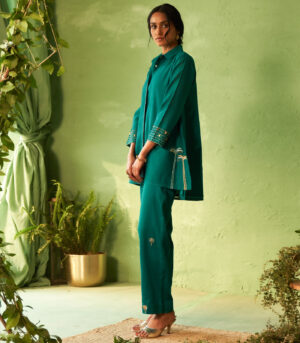 Collared hi-low kurta set