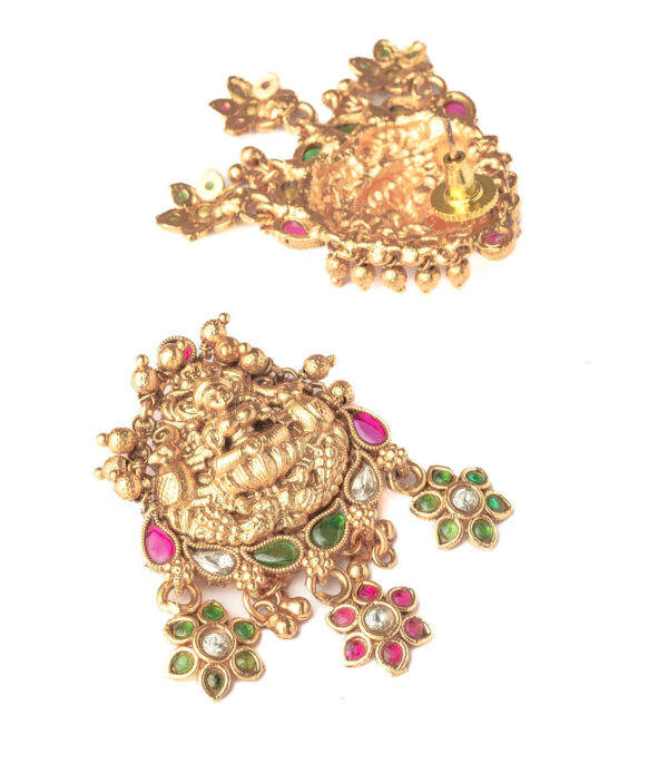 Gold Plated Choker Necklace Set with Maangtikka & Pair of Earrings - Image 4