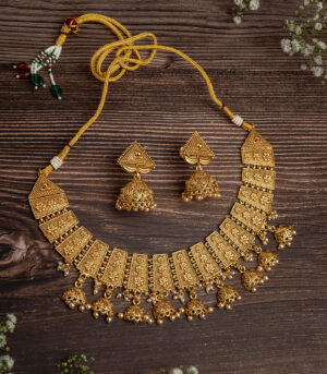 Gold Plated Short Necklace Set with Pair of Earrings