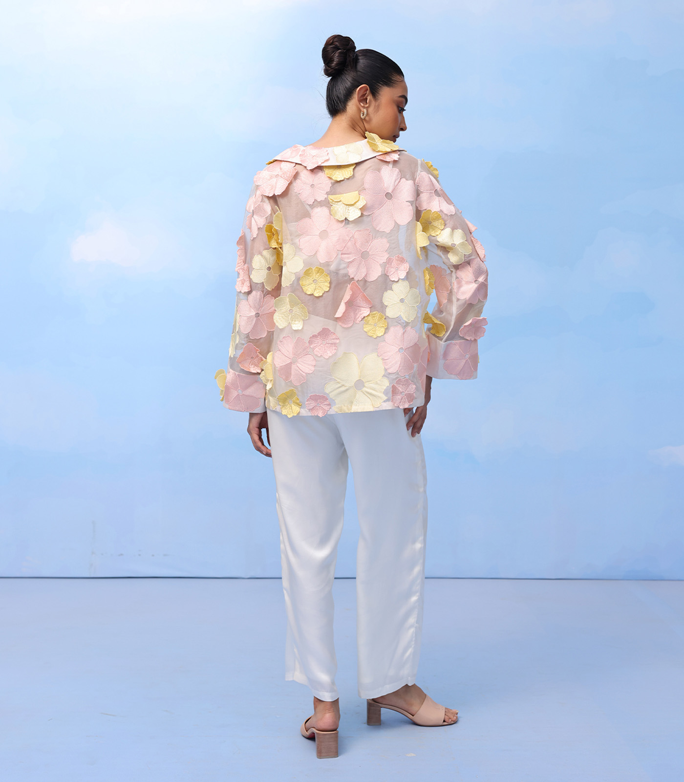 THREE - TONE BLOOM - Image 3