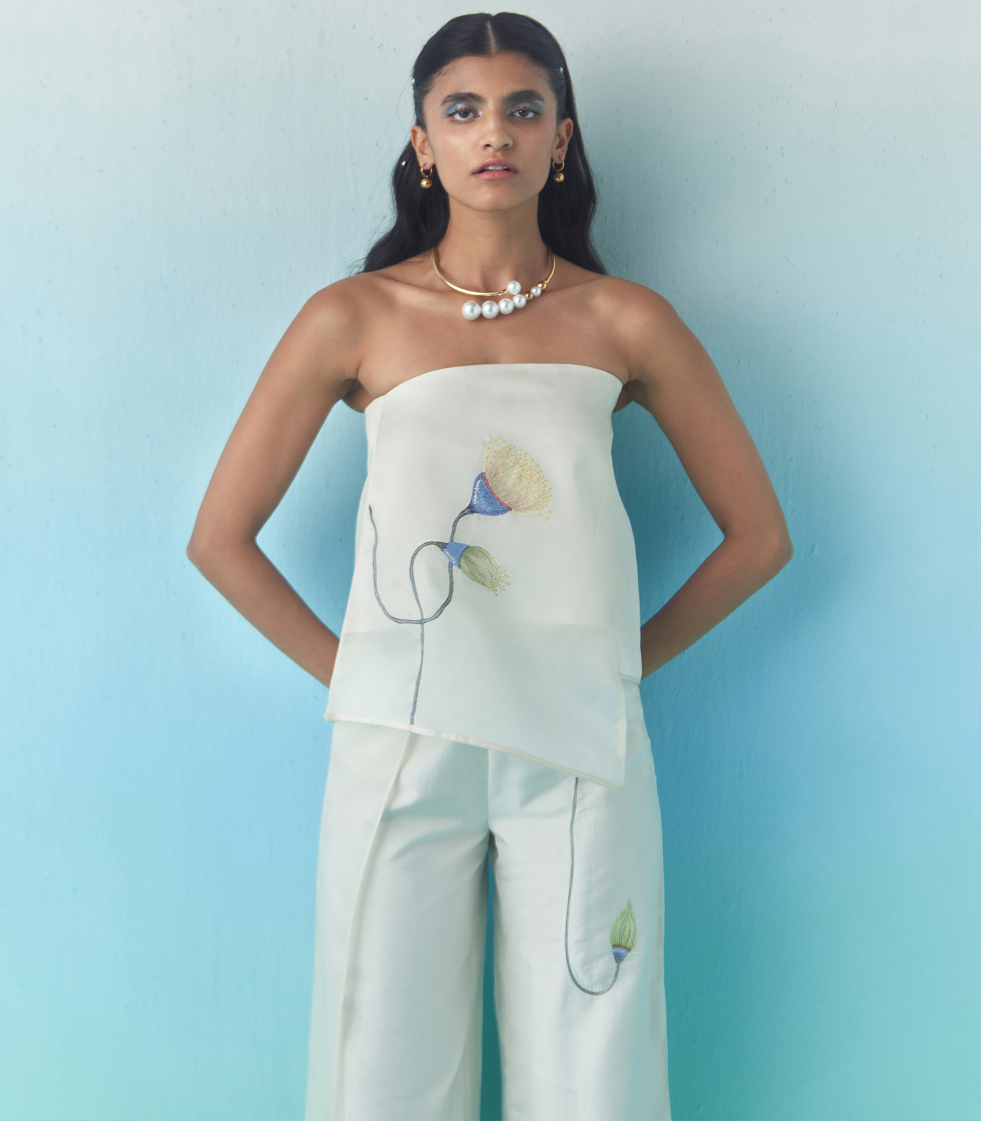 Bloom tube top and trousers set - Image 3