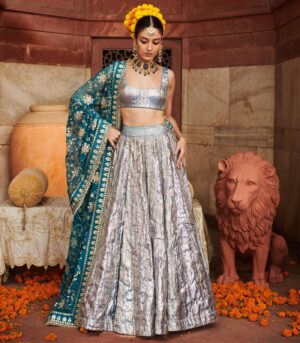 Aasmani Lampi Lehenga