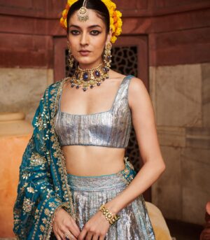 Aasmani Lampi Lehenga