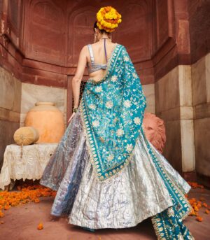 Aasmani Lampi Lehenga