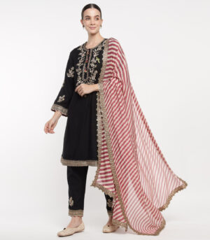 NOOR E SUMMER KURTA SET