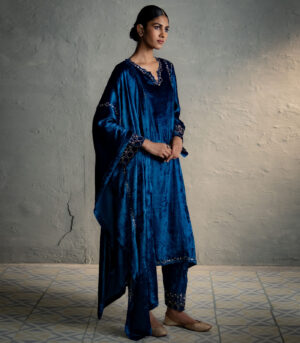 Phiran Style Velvet kurta Set